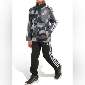 Adidas Allover Camo Print Zip-Up Jacket & 3-Stripe Boys Size 5Y